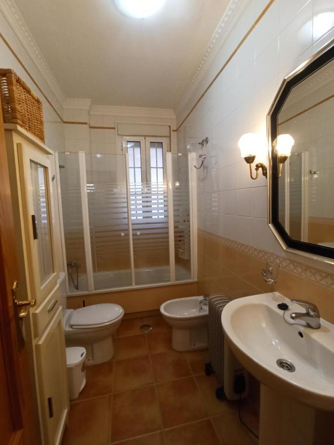 Casa 4 Dormitorios En アヤモンテ エクステリア 写真